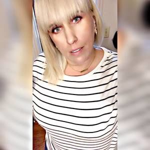 Meet your Posher, Abby